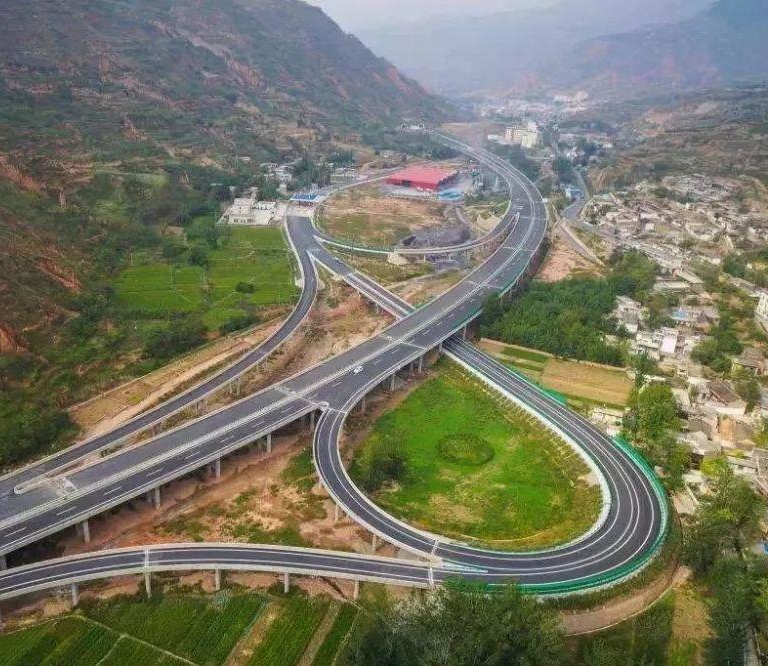 上海勋飞助力平绵国道安全通行(图1)